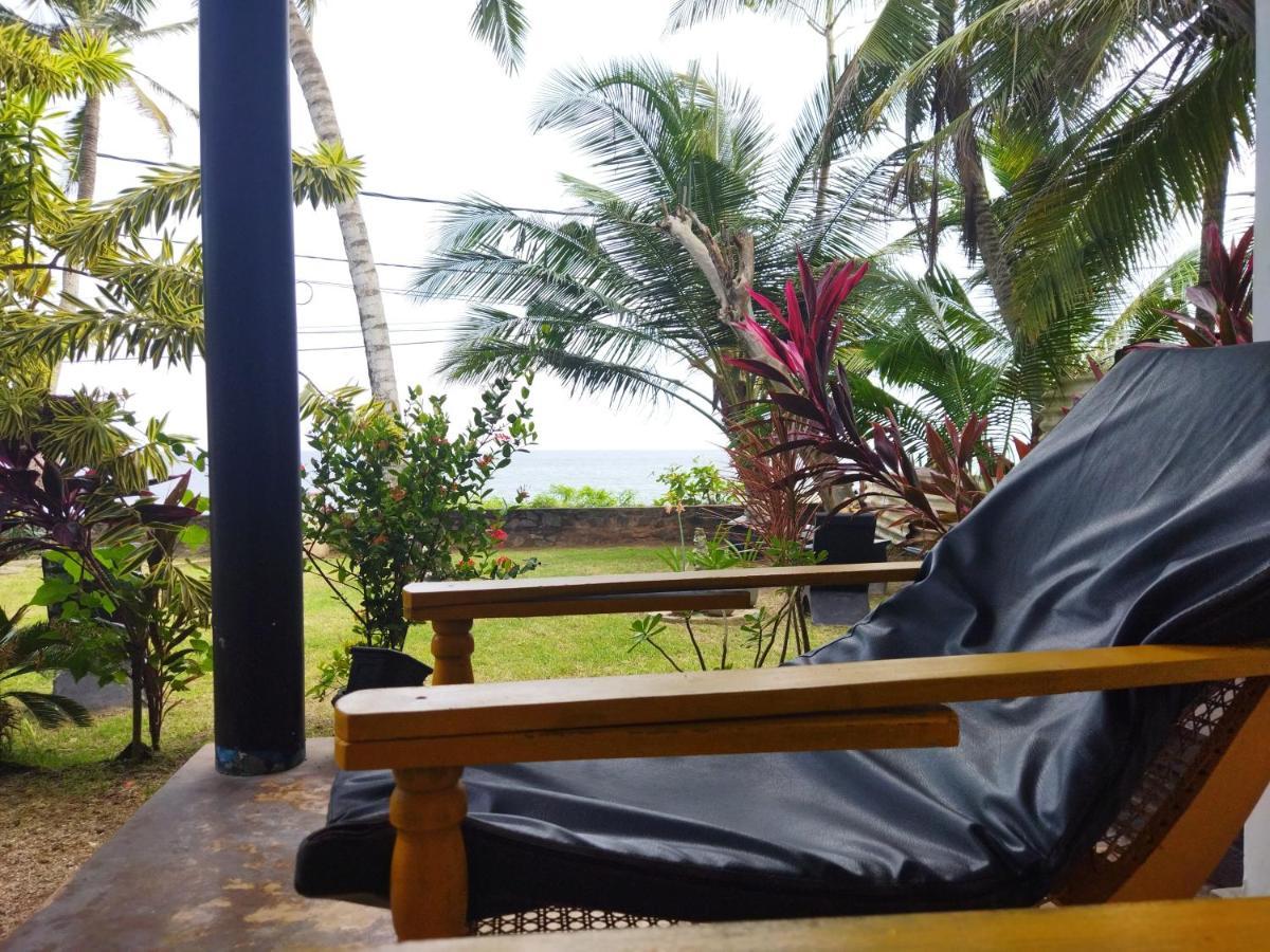 Sunchaser Beach Hotel Tangalle Exterior foto