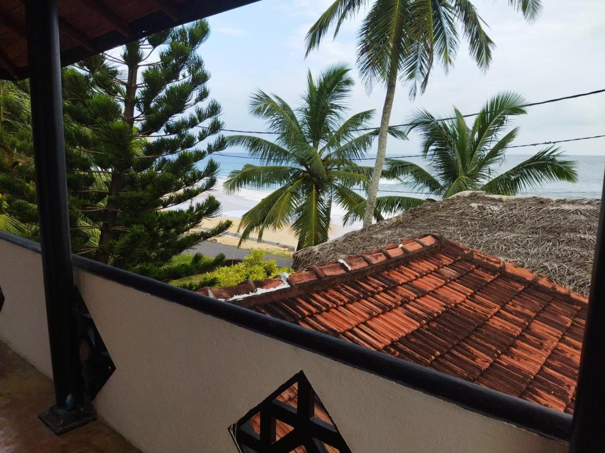 Sunchaser Beach Hotel Tangalle Exterior foto