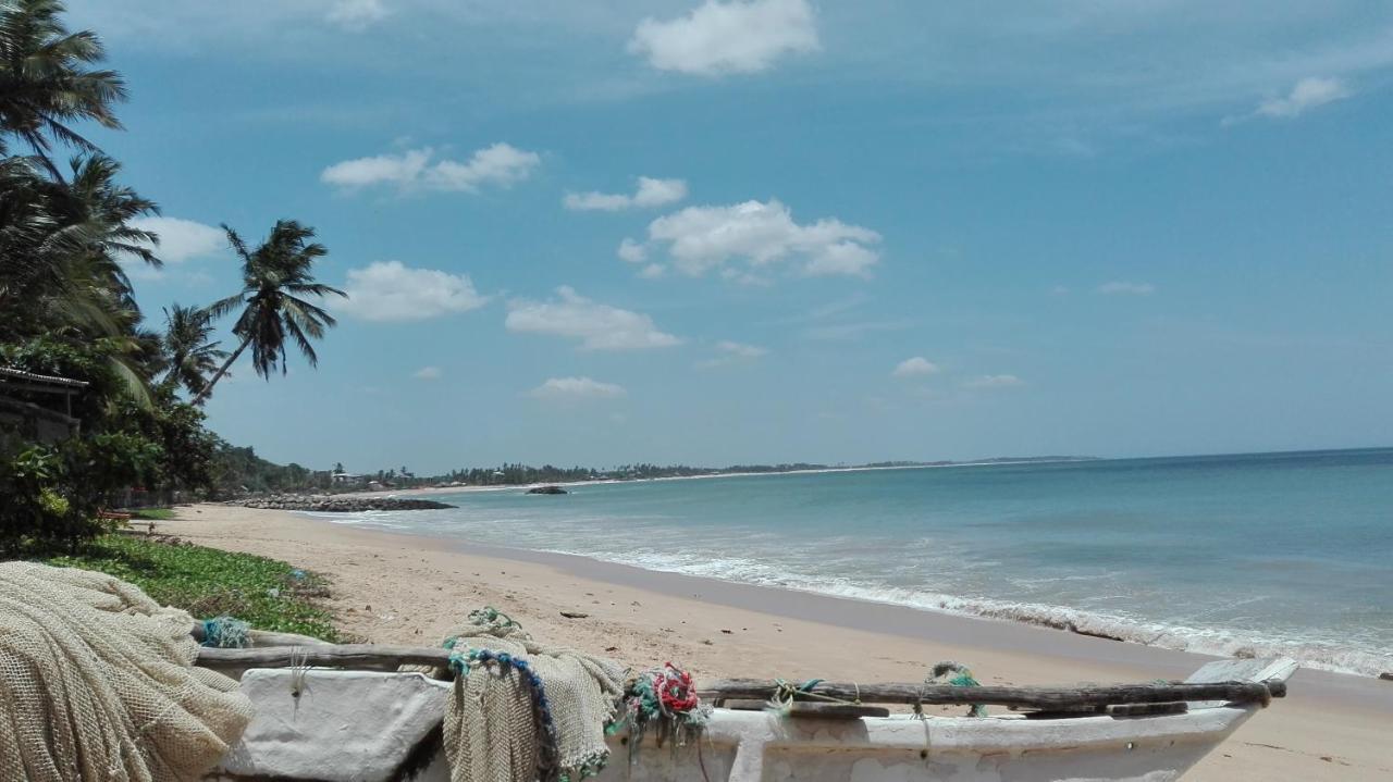 Sunchaser Beach Hotel Tangalle Exterior foto