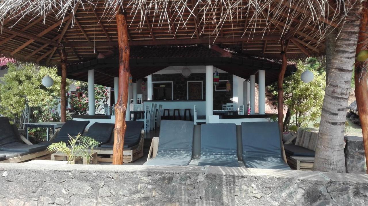 Sunchaser Beach Hotel Tangalle Exterior foto