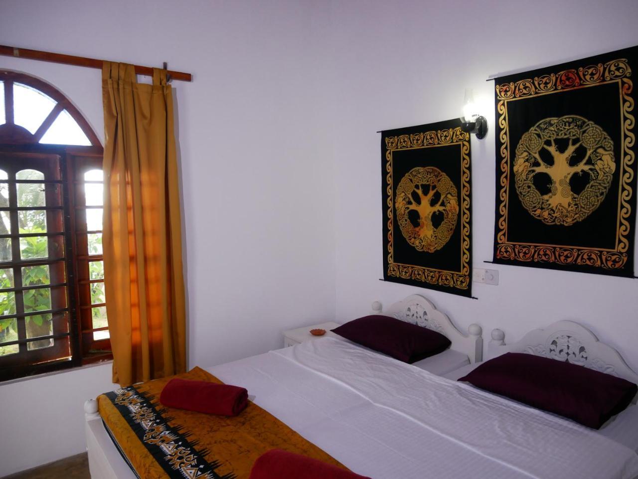 Sunchaser Beach Hotel Tangalle Exterior foto
